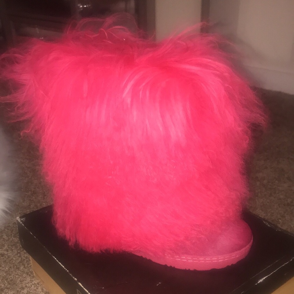 Gently used bear paws